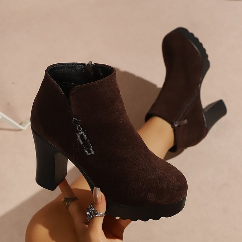 Up Lighting Decor - Sepatu bot pergelangan kaki wanita ujung