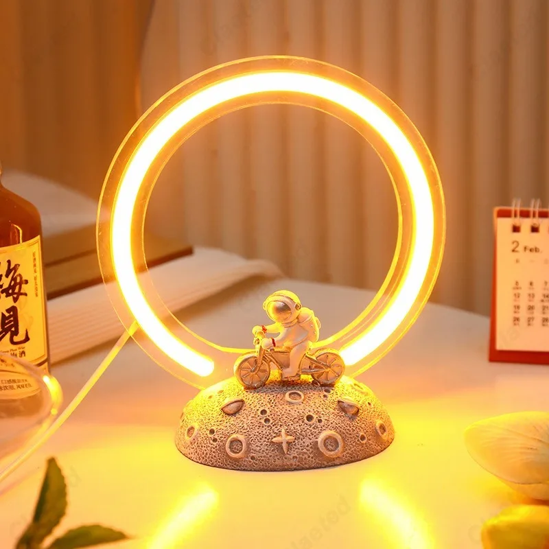 Lampu Malam Astronot LED Kreat - Decor Lighting Fixtures ulasan dan harga
